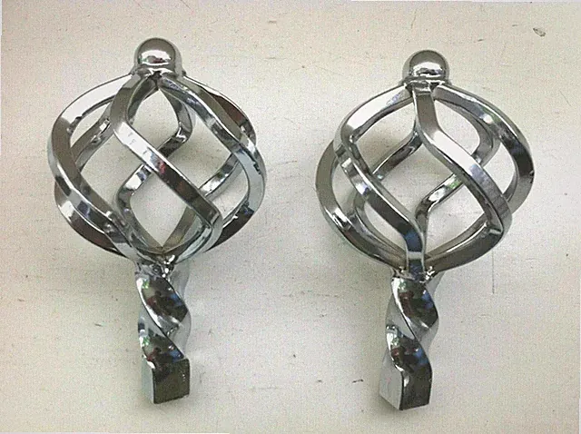 CAGED TWISTED Bicycle Axle Covers Pegs 24T/26T Chrome Gold Cruiser Lowrider Bike