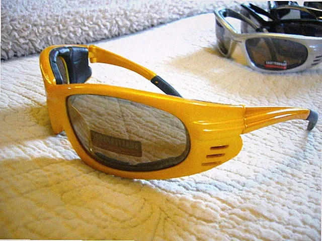 Motorcycle Sunglasses Men's or Women's Foam Eye Pad Goggles Biker Glasses VM-30