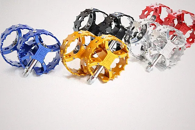 Tech Pro Round BMX Pedals 9/16 BMX 6061 billet aluminum body stainless hardware